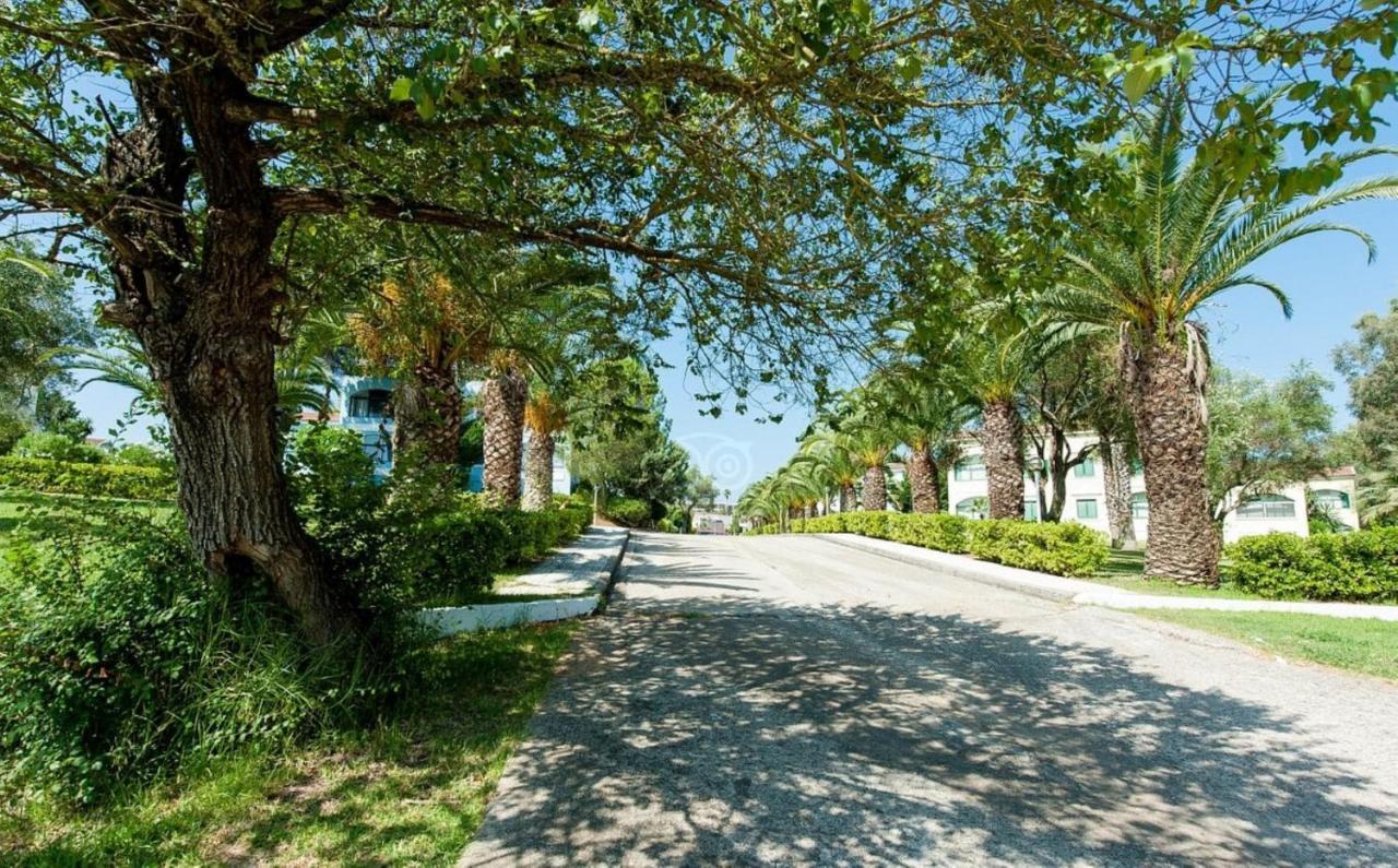 Govino Bay Luxury Beach Loft Apartment Danília Kültér fotó