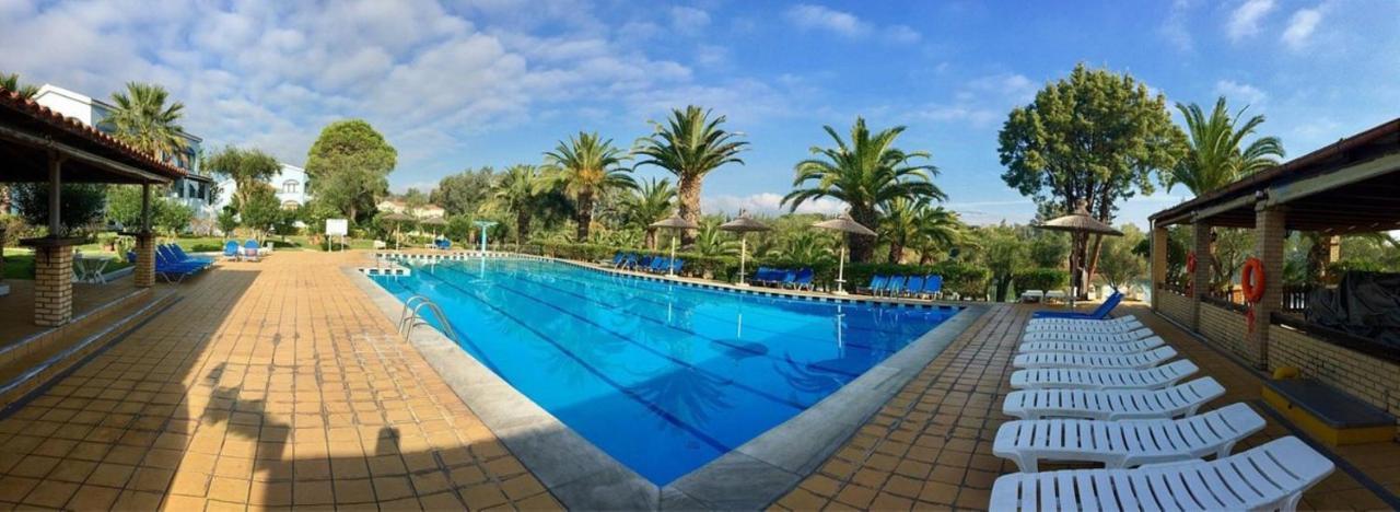 Govino Bay Luxury Beach Loft Apartment Danília Kültér fotó