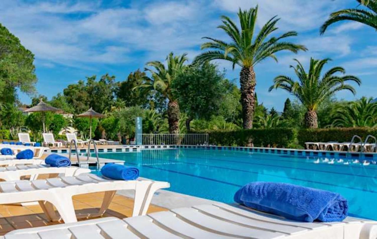 Govino Bay Luxury Beach Loft Apartment Danília Kültér fotó