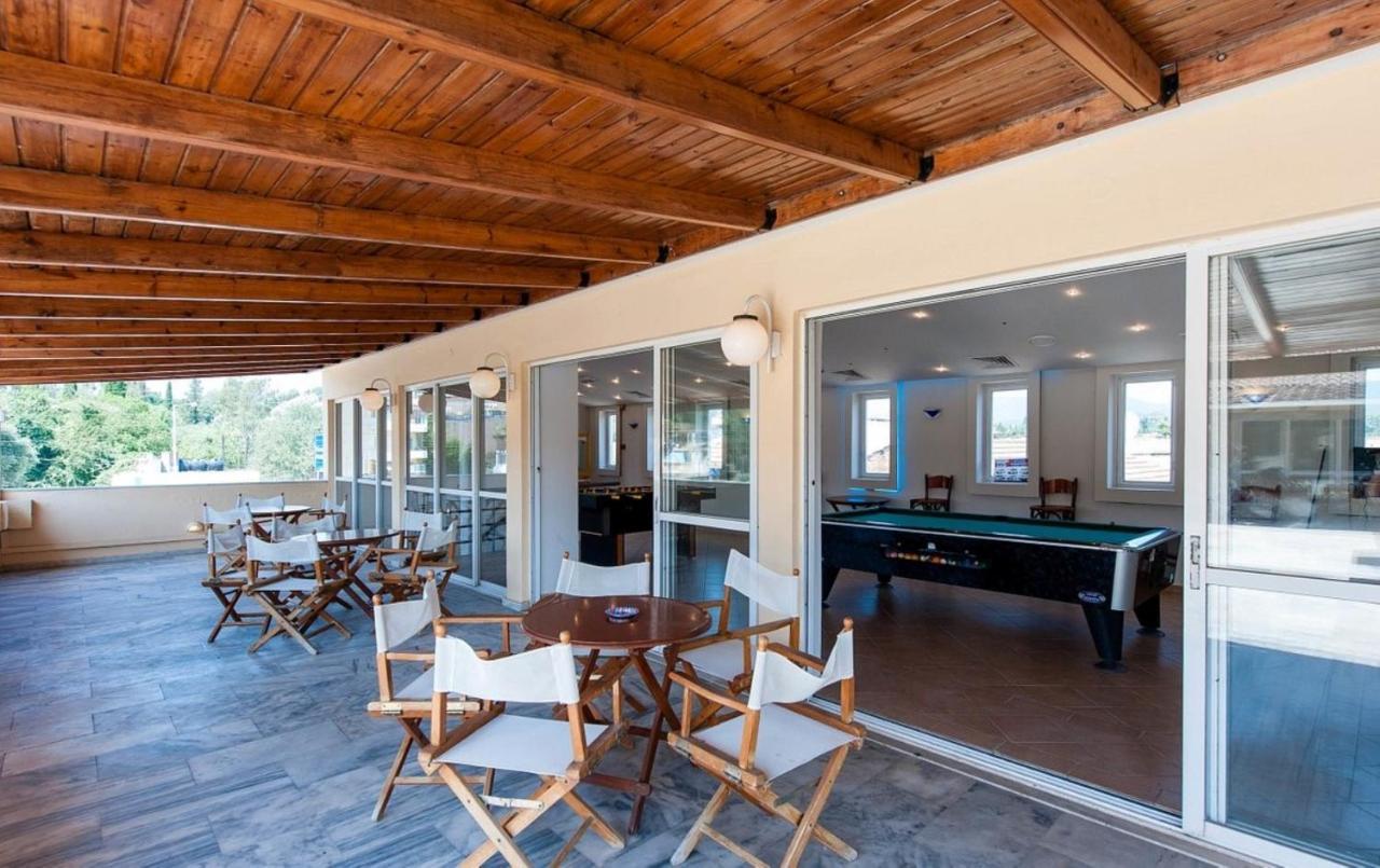 Govino Bay Luxury Beach Loft Apartment Danília Kültér fotó
