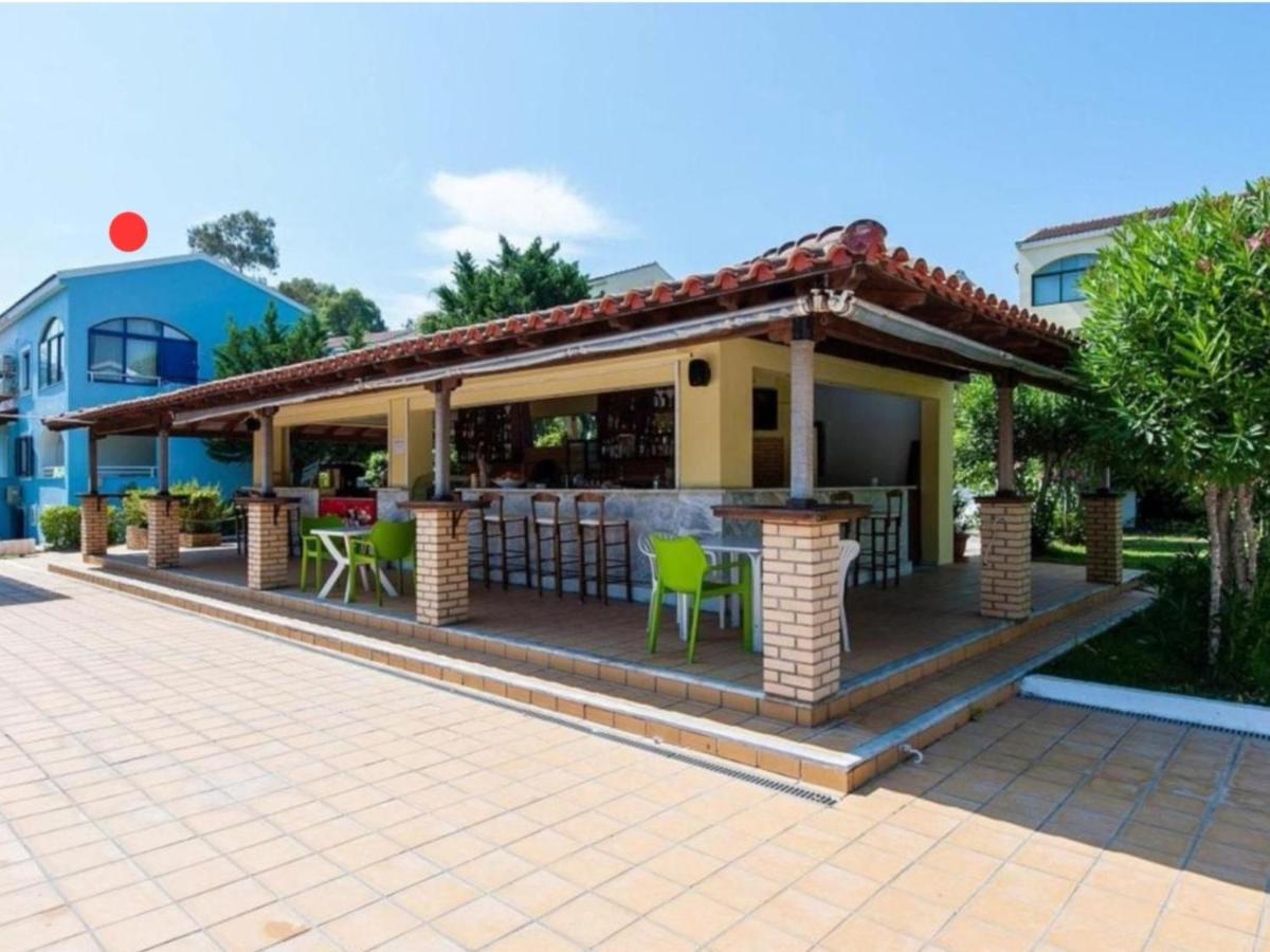 Govino Bay Luxury Beach Loft Apartment Danília Kültér fotó