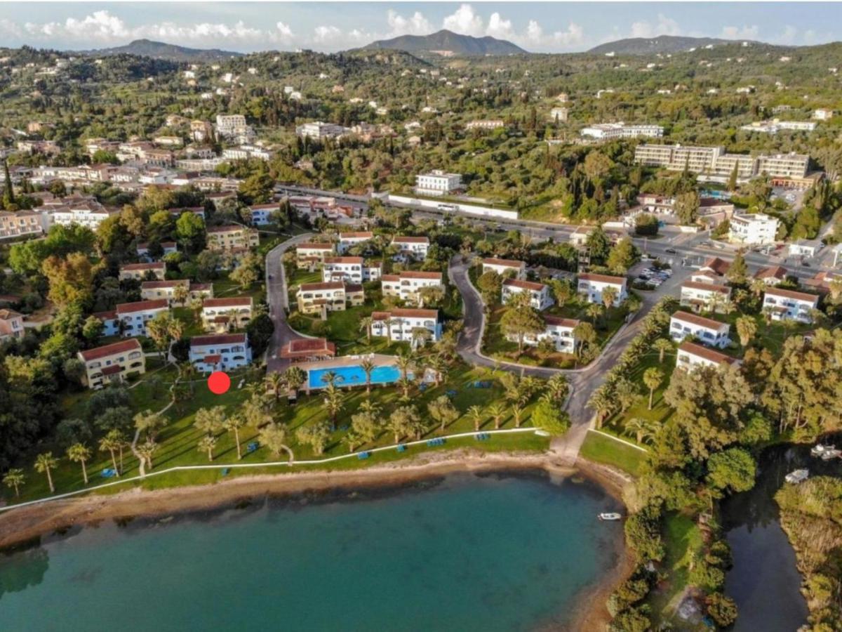 Govino Bay Luxury Beach Loft Apartment Danília Kültér fotó